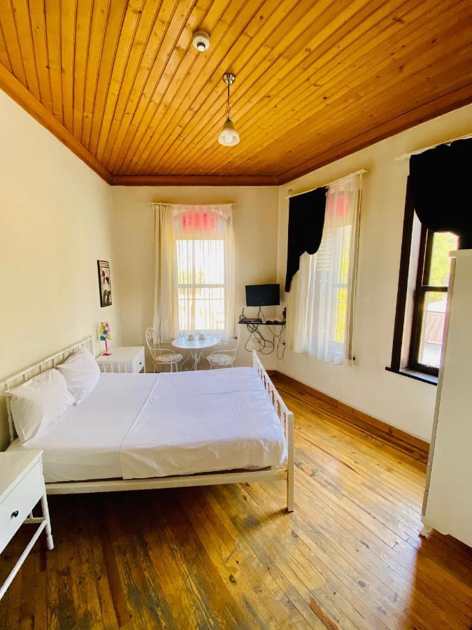 Pastor Historical Apart-Hotel The Gulf Of Izmir Exterior foto