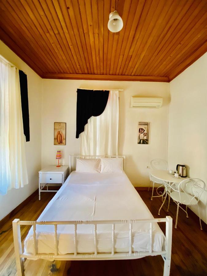 Pastor Historical Apart-Hotel The Gulf Of Izmir Exterior foto
